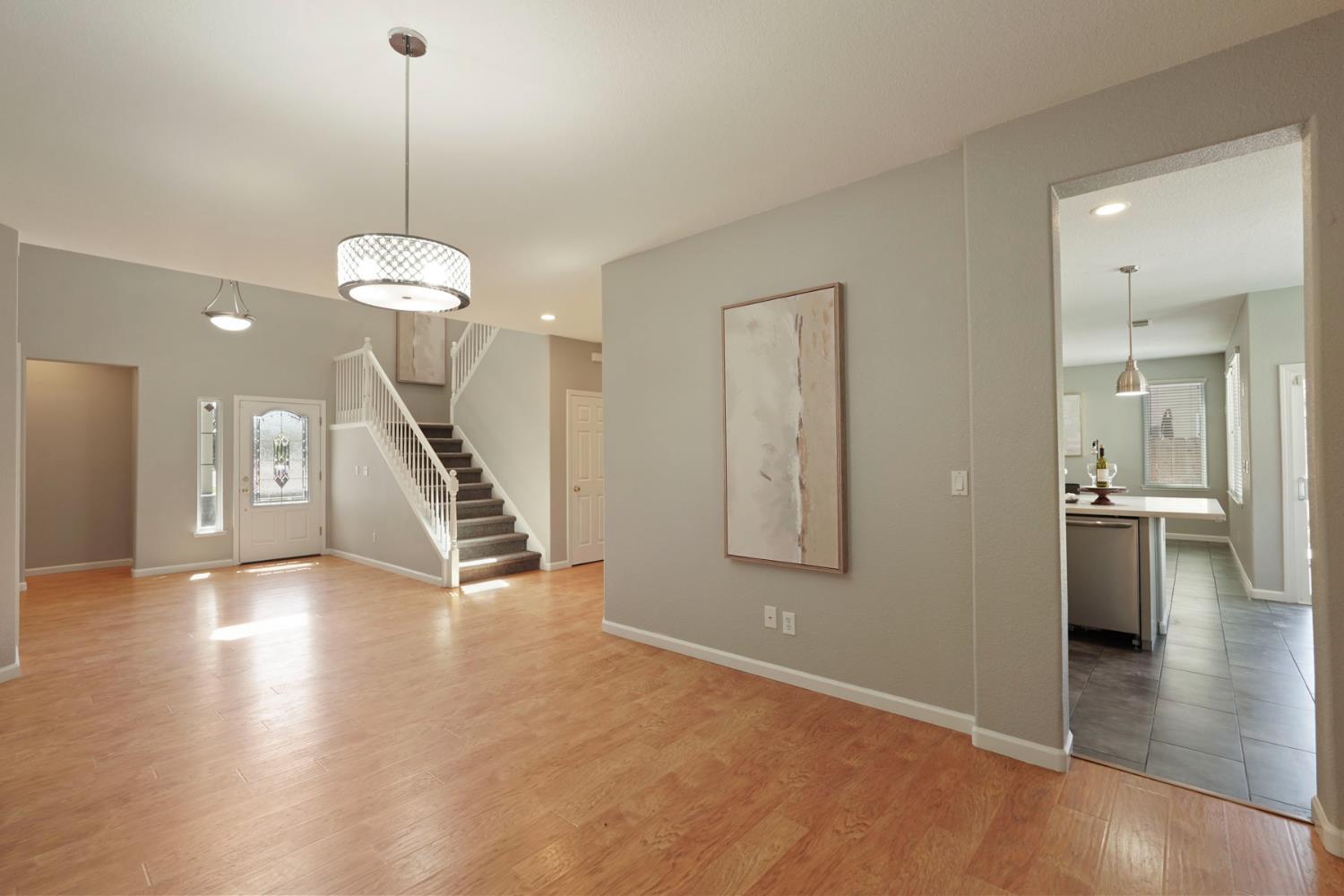 Detail Gallery Image 10 of 54 For 5545 Saxon Ave, Riverbank,  CA 95367 - 5 Beds | 3 Baths