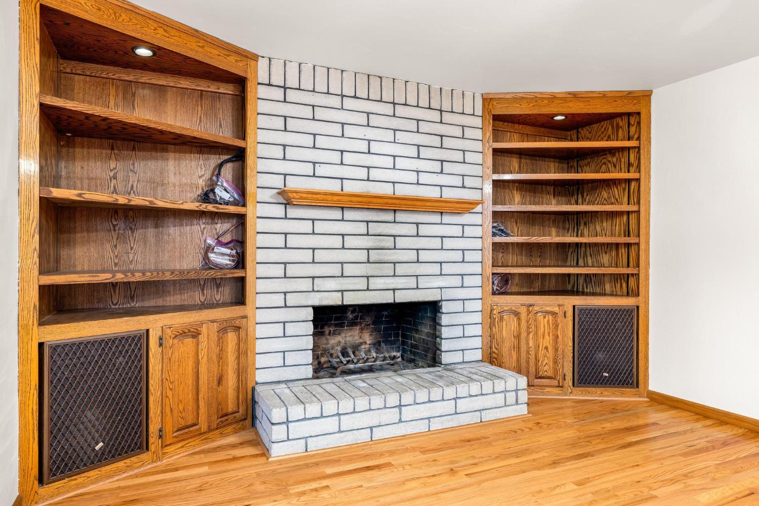 Detail Gallery Image 10 of 41 For 2336 Brockway Dr, Modesto,  CA 95355 - 3 Beds | 2 Baths