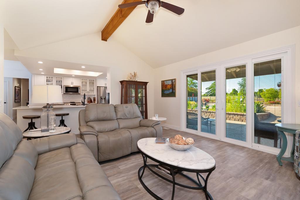 Detail Gallery Image 8 of 50 For 14725 Plano Ct, Rancho Murieta,  CA 95683 - 4 Beds | 2 Baths