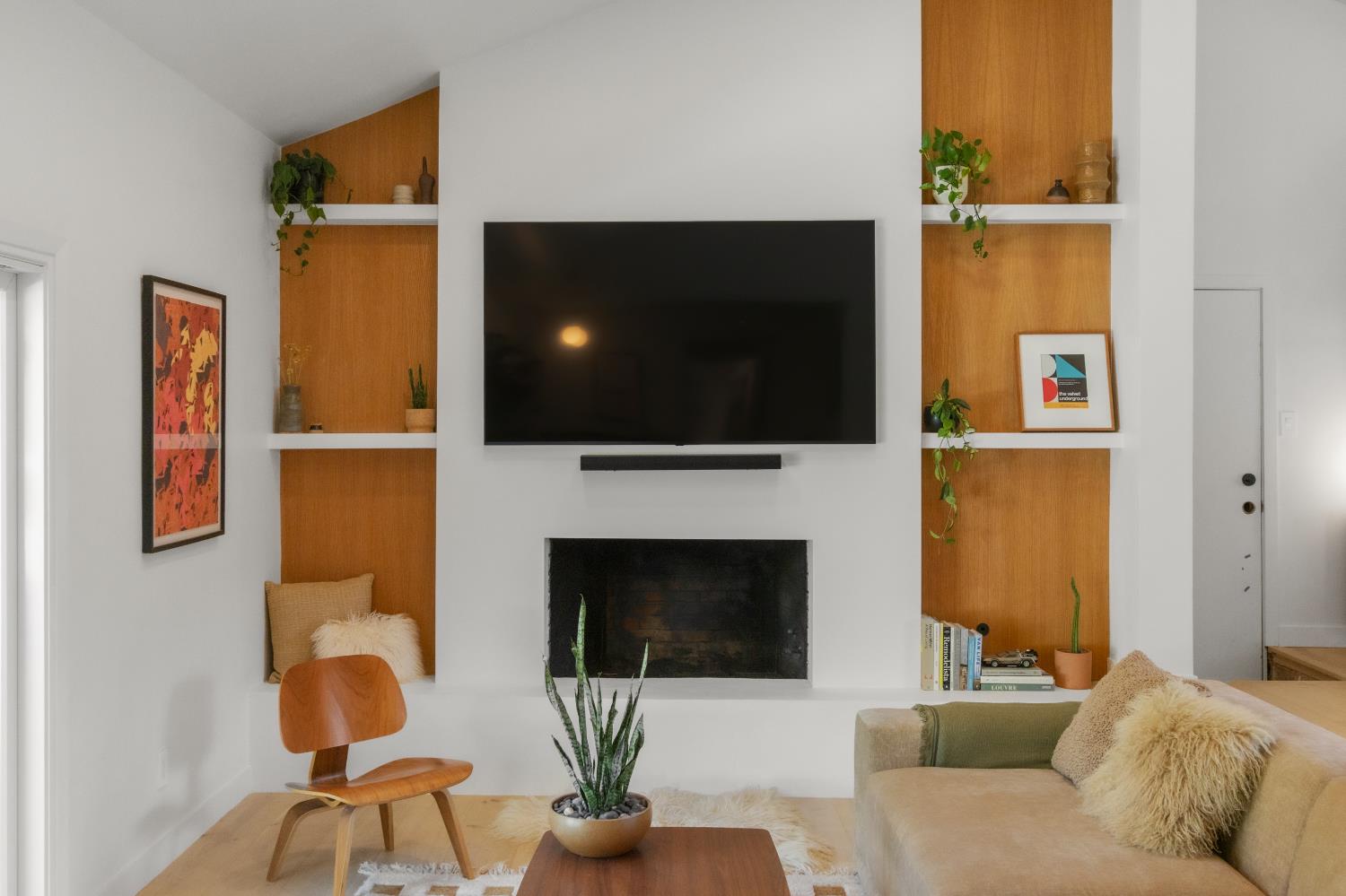 Detail Gallery Image 3 of 65 For 8514 Bordeaux Way, Fair Oaks,  CA 95628 - 4 Beds | 2/1 Baths