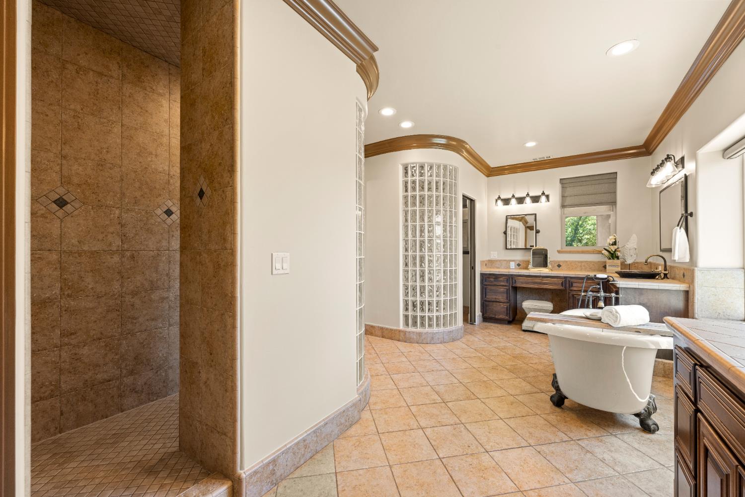 Detail Gallery Image 66 of 99 For 6005 Paseo Villena, Granite Bay,  CA 95746 - 3 Beds | 3/2 Baths