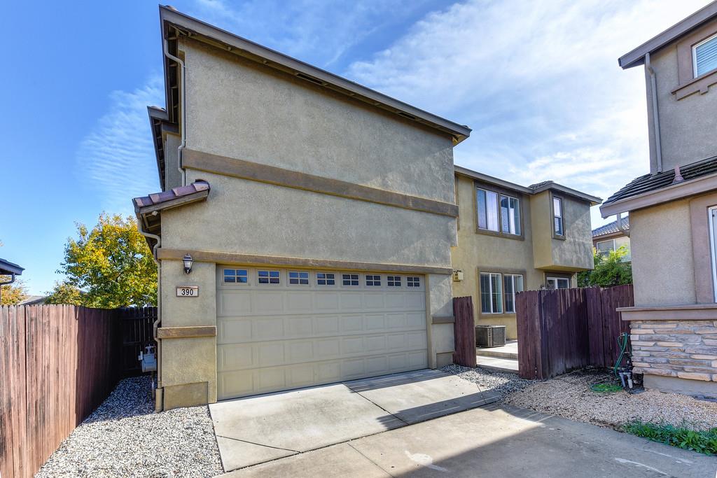Detail Gallery Image 37 of 38 For 390 Caravaggio Way, Sacramento,  CA 95835 - 3 Beds | 2/1 Baths