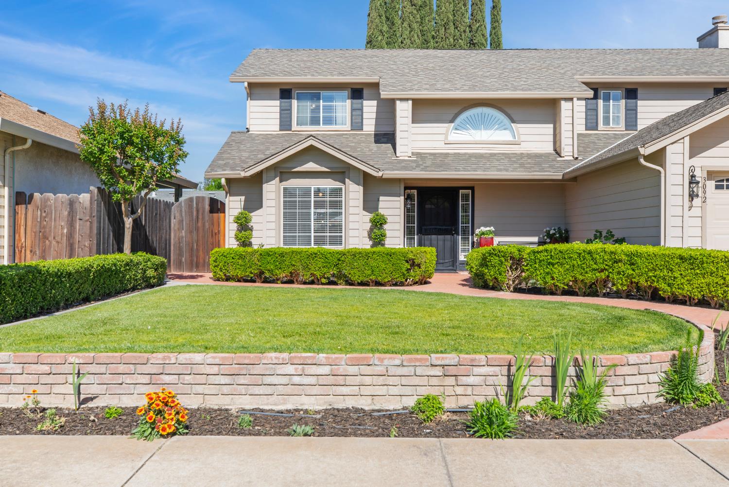 Detail Gallery Image 3 of 38 For 3092 Village Park Ct, Turlock,  CA 95382 - 4 Beds | 2/1 Baths