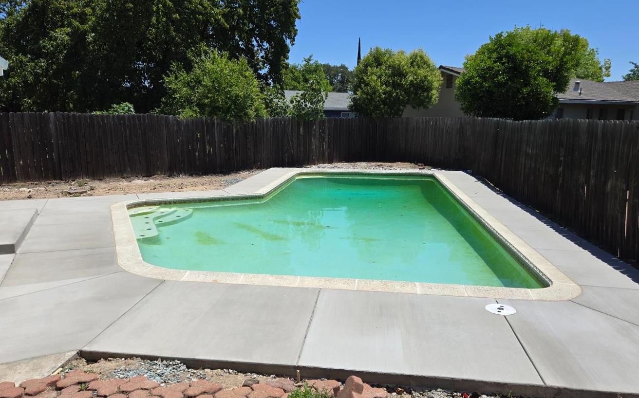 Detail Gallery Image 45 of 49 For 228 Kilt Ct, Stockton,  CA 95210 - 3 Beds | 2 Baths