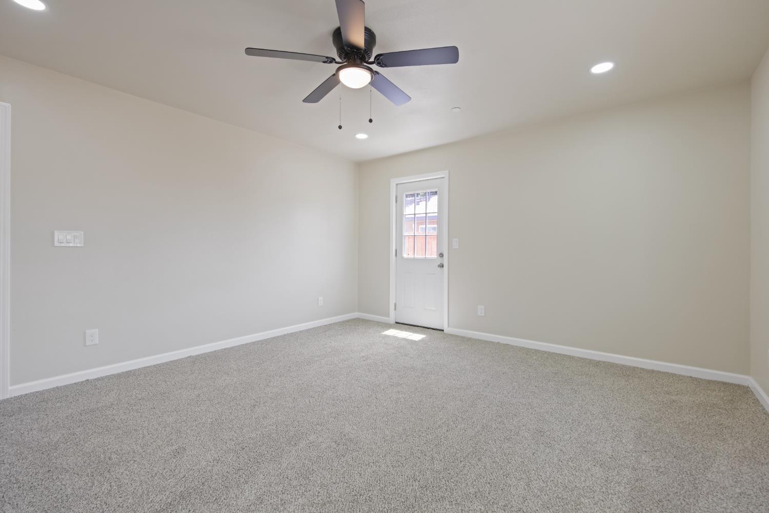 Detail Gallery Image 24 of 46 For 2432 E Willow St a & B,  Stockton,  CA 95205 - 4 Beds | 2 Baths