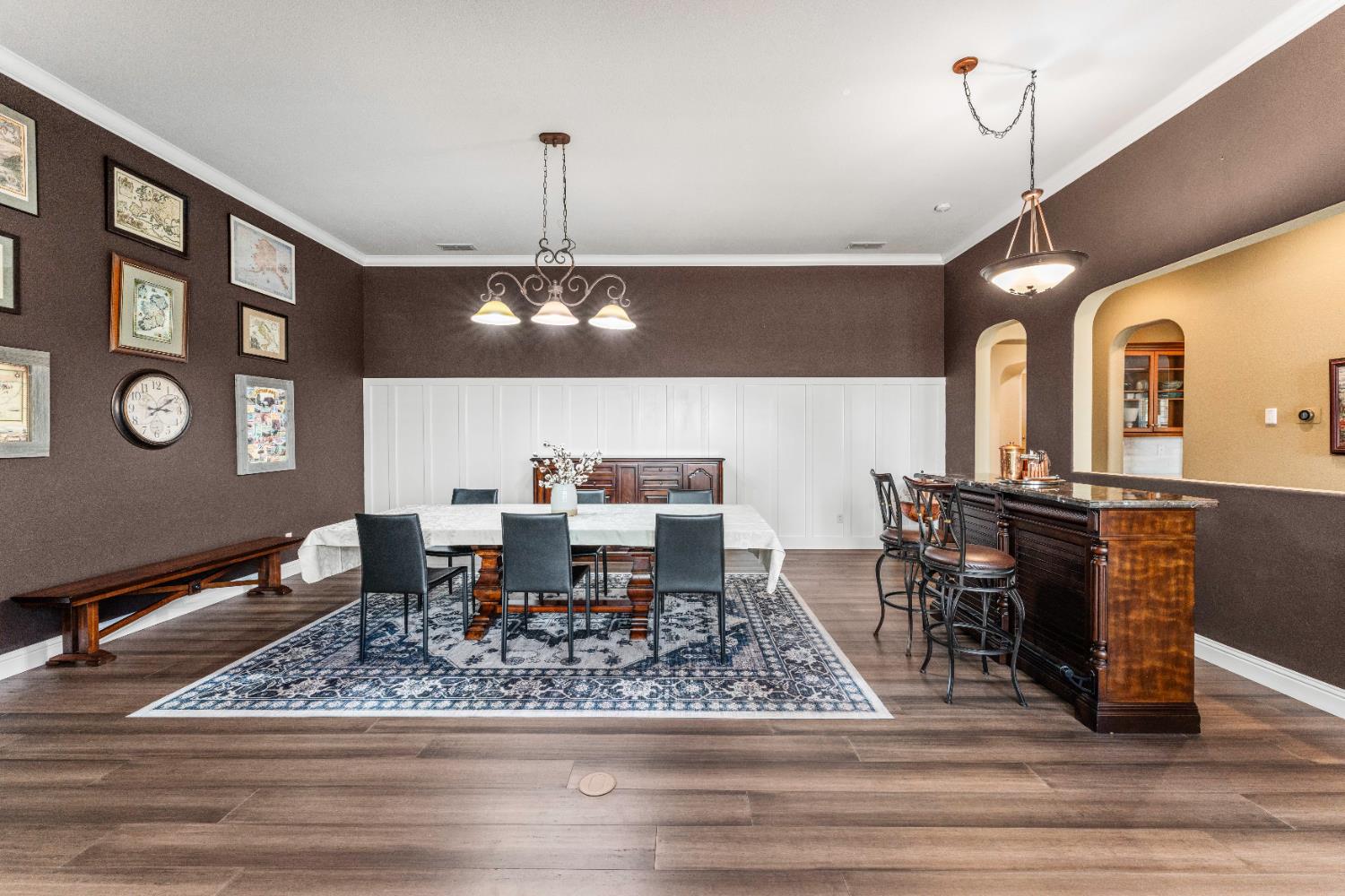 Detail Gallery Image 9 of 31 For 9535 Pinehurst Dr, Roseville,  CA 95747 - 4 Beds | 4 Baths