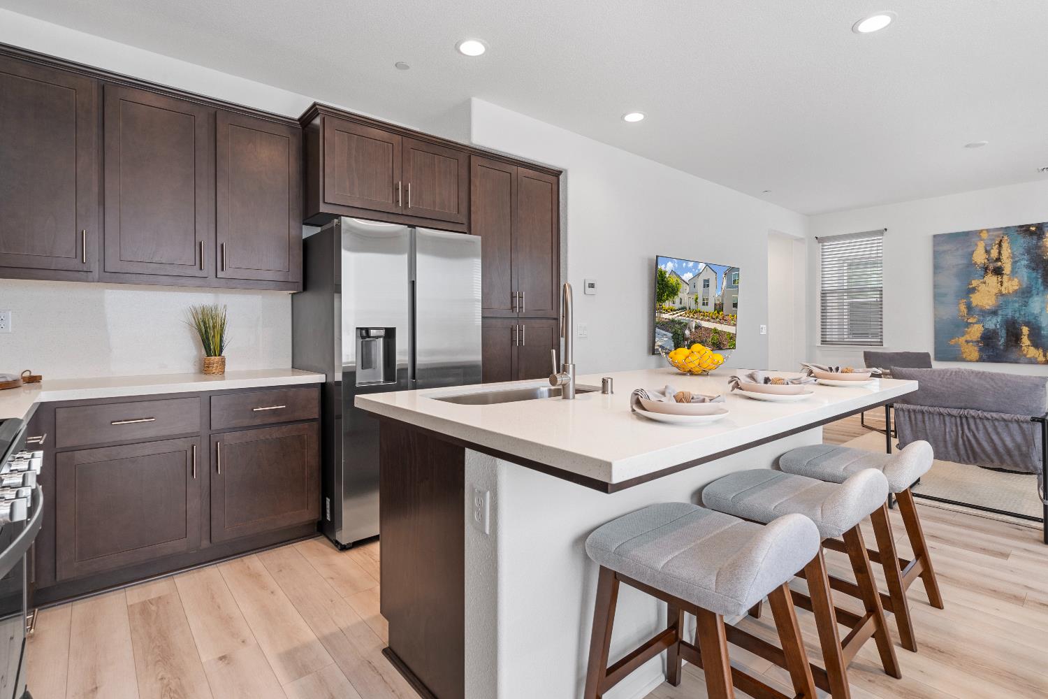 Detail Gallery Image 12 of 39 For 2372 Garden Farms Ave, Lathrop,  CA 95330 - 4 Beds | 3 Baths