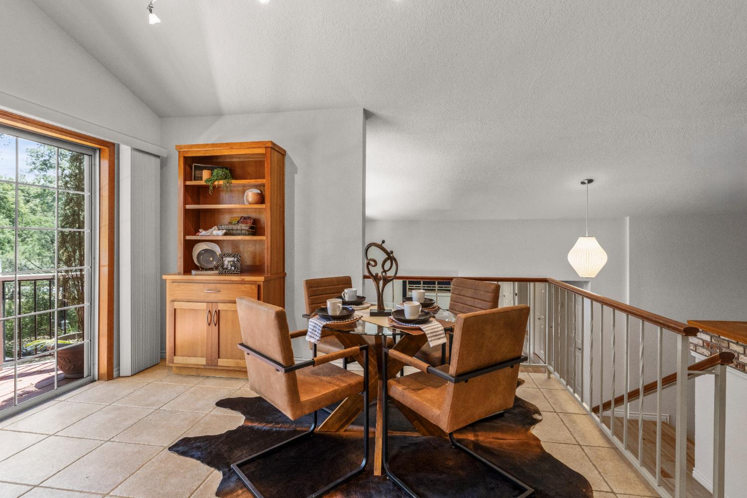 Detail Gallery Image 16 of 81 For 12431 Torrey Pines Dr, Auburn,  CA 95602 - 4 Beds | 3 Baths