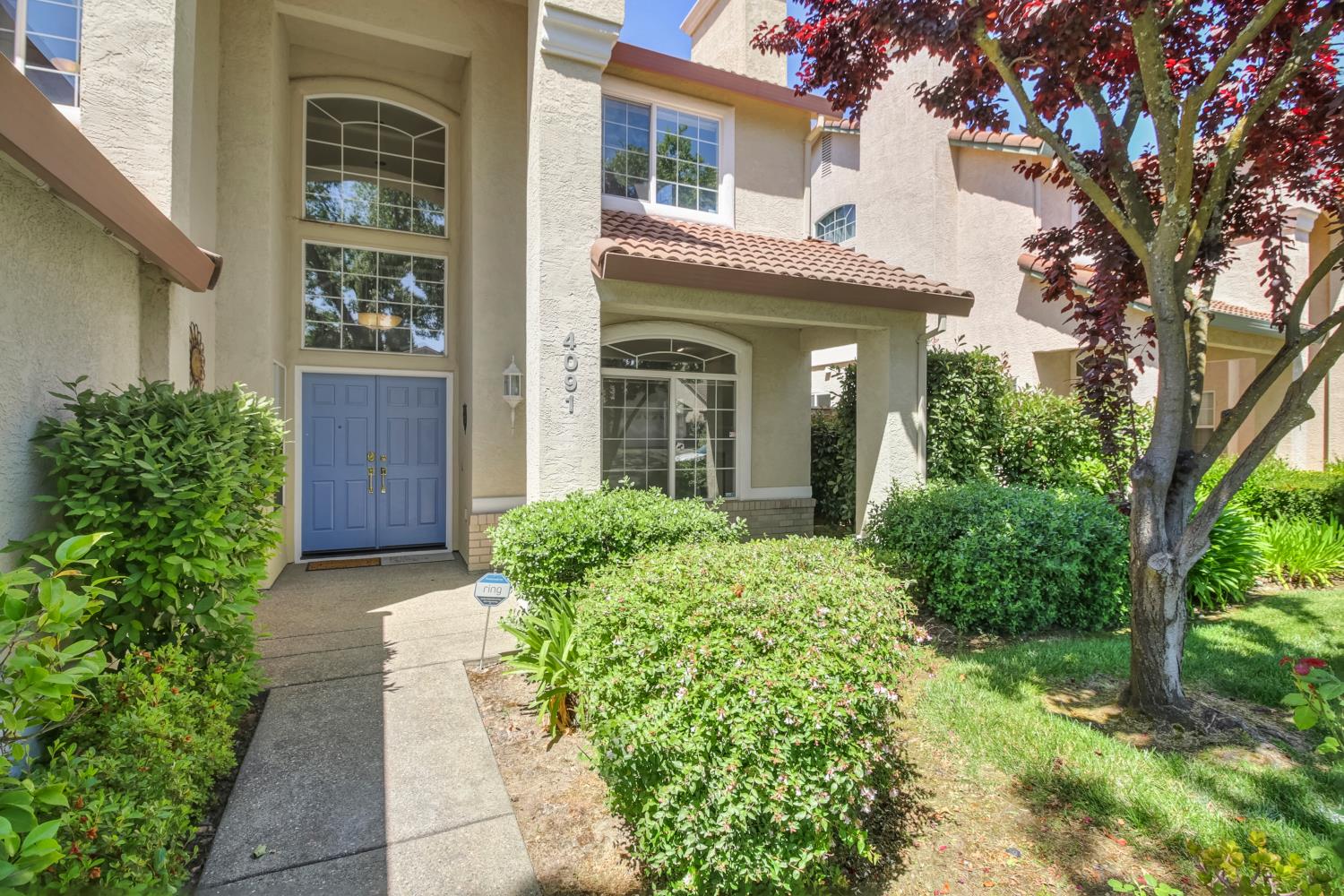Detail Gallery Image 2 of 67 For 4091 Luxor Ln, Granite Bay,  CA 95746 - 6 Beds | 3 Baths