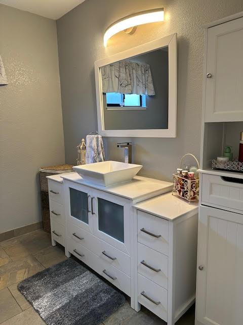Detail Gallery Image 30 of 49 For 4523 Jan Dr, Carmichael,  CA 95608 - 3 Beds | 2 Baths