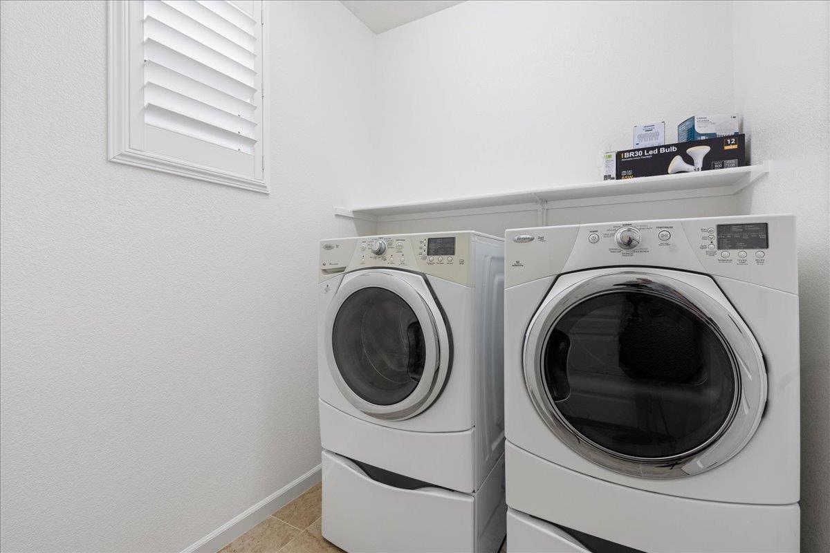 Detail Gallery Image 31 of 40 For 4065 Shorthorn Way, Roseville,  CA 95747 - 4 Beds | 3/1 Baths