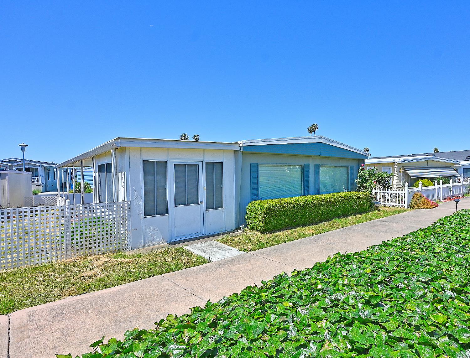 Detail Gallery Image 6 of 48 For 269 Oahu Cir, Union City,  CA 94587 - 2 Beds | 2 Baths