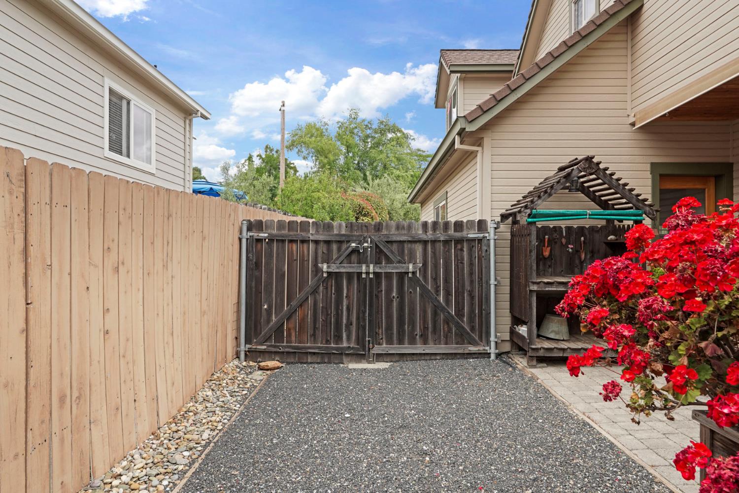 Detail Gallery Image 44 of 65 For 658 Live Oak Dr, Angels Camp,  CA 95222 - 3 Beds | 2/1 Baths