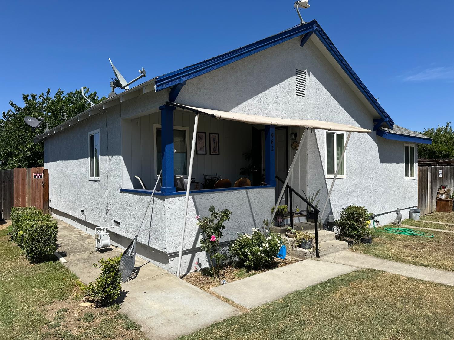 Detail Gallery Image 12 of 22 For 960 F St, Los Banos,  CA 93635 - 2 Beds | 1 Baths