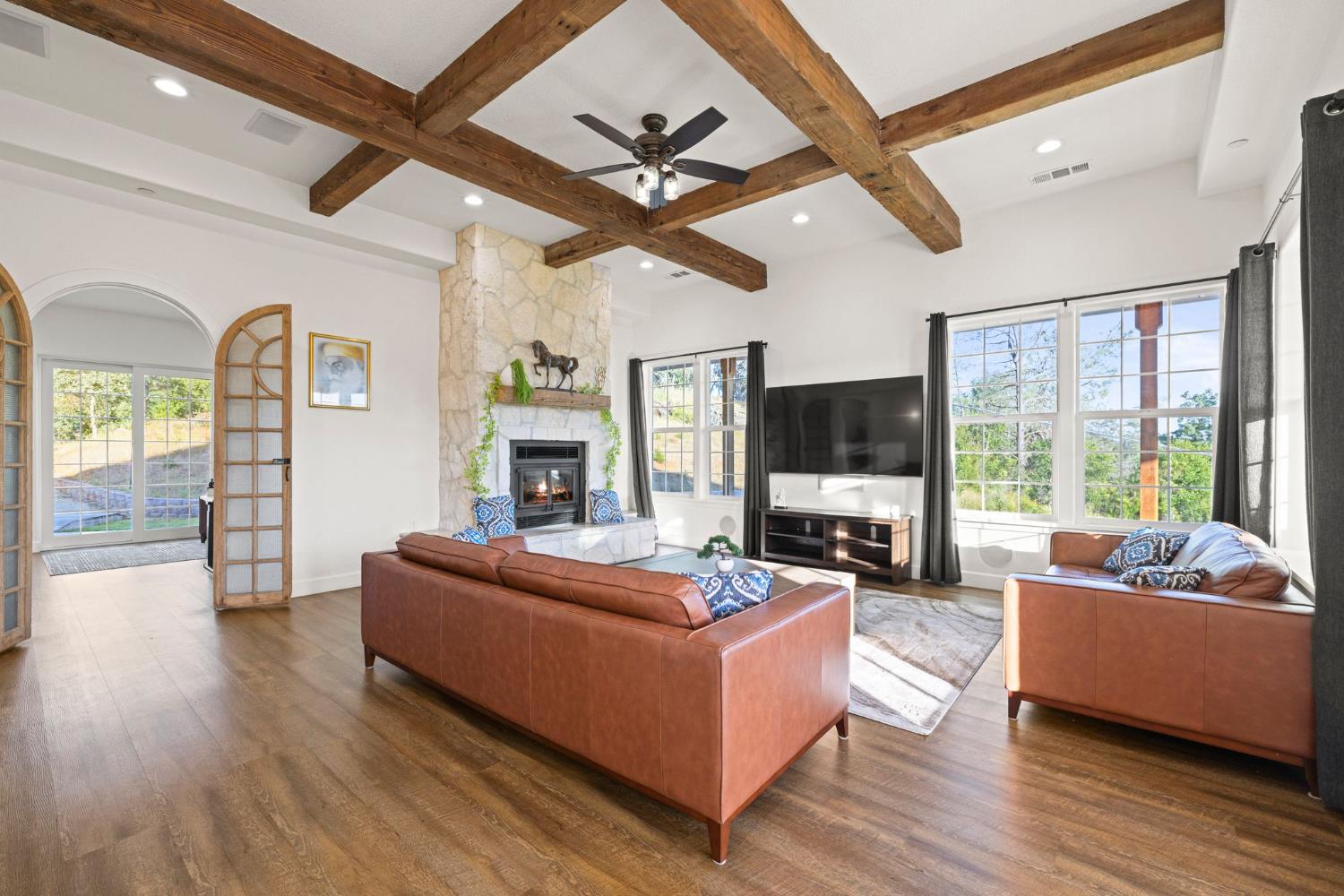 Detail Gallery Image 10 of 77 For 1761 Springvale Rd, Placerville,  CA 95667 - 4 Beds | 3 Baths