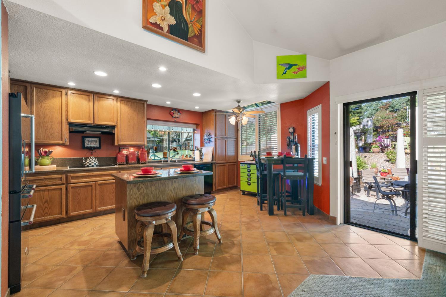 Detail Gallery Image 14 of 53 For 100 Boxler Ct, Folsom,  CA 95630 - 3 Beds | 2 Baths