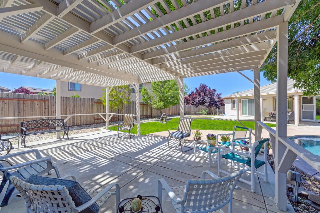 Detail Gallery Image 60 of 71 For 10317 Moura Ct, Elk Grove,  CA 95757 - 4 Beds | 2/1 Baths