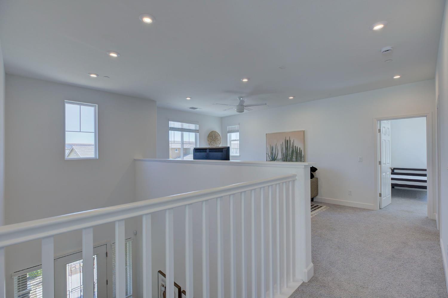Detail Gallery Image 23 of 50 For 1216 Fence Post Way, Roseville,  CA 95747 - 4 Beds | 4 Baths