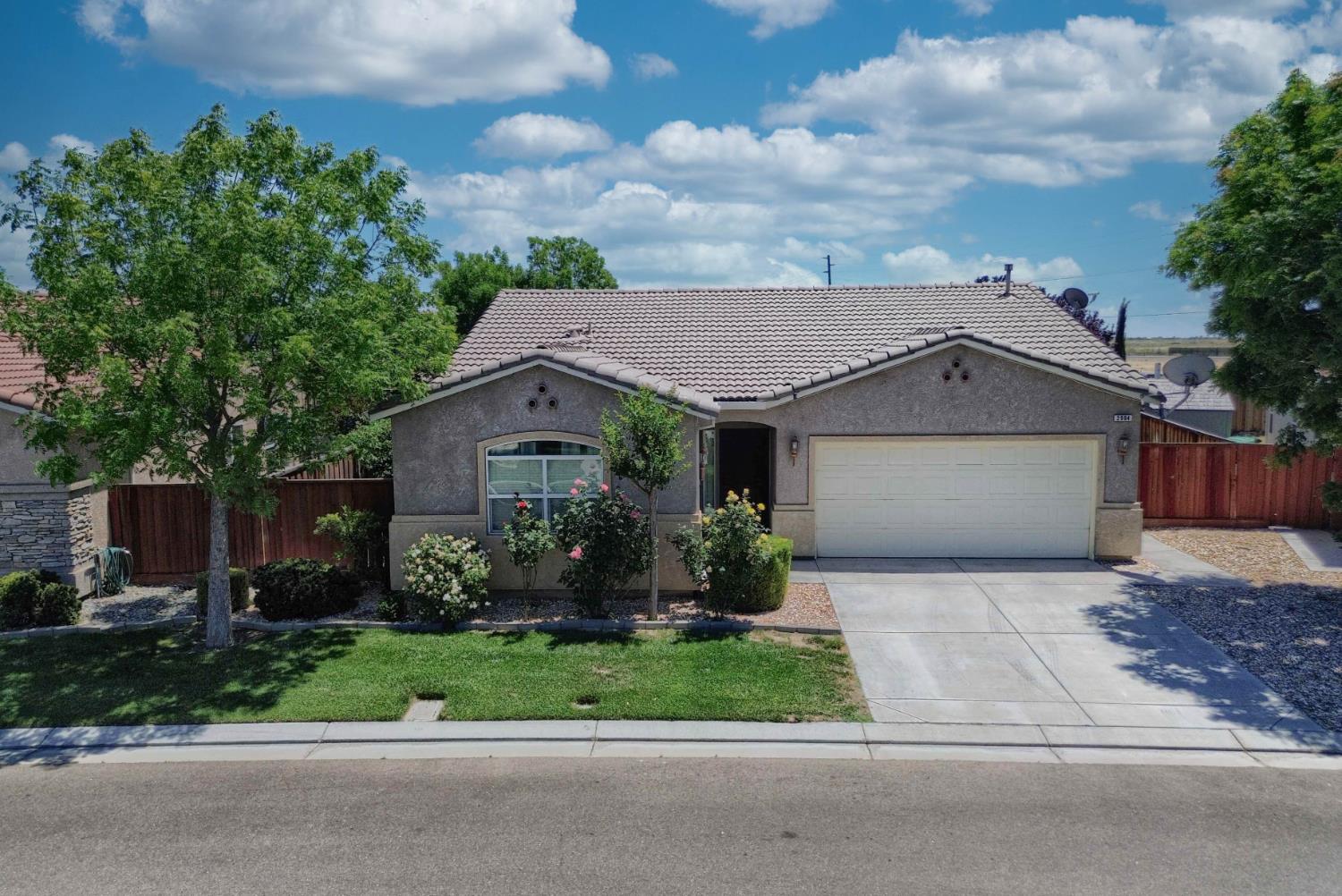 Detail Gallery Image 98 of 98 For 2994 La Vina Cir, Los Banos,  CA 93635 - 3 Beds | 2 Baths