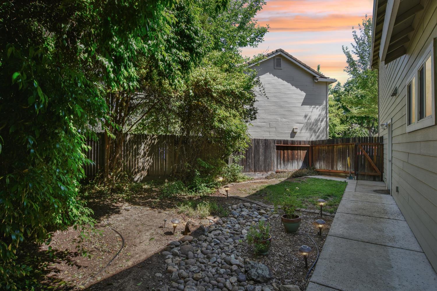 Detail Gallery Image 52 of 53 For 343 Coventry Cir, Folsom,  CA 95630 - 4 Beds | 2/1 Baths