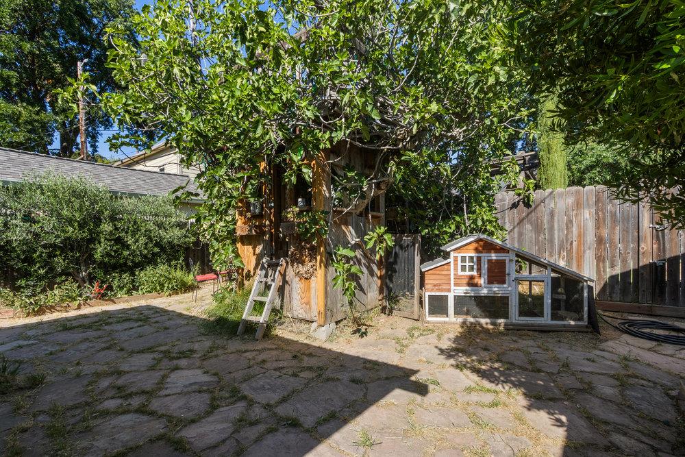 Detail Gallery Image 33 of 35 For 2709 23rd St, Sacramento,  CA 95818 - 2 Beds | 1 Baths