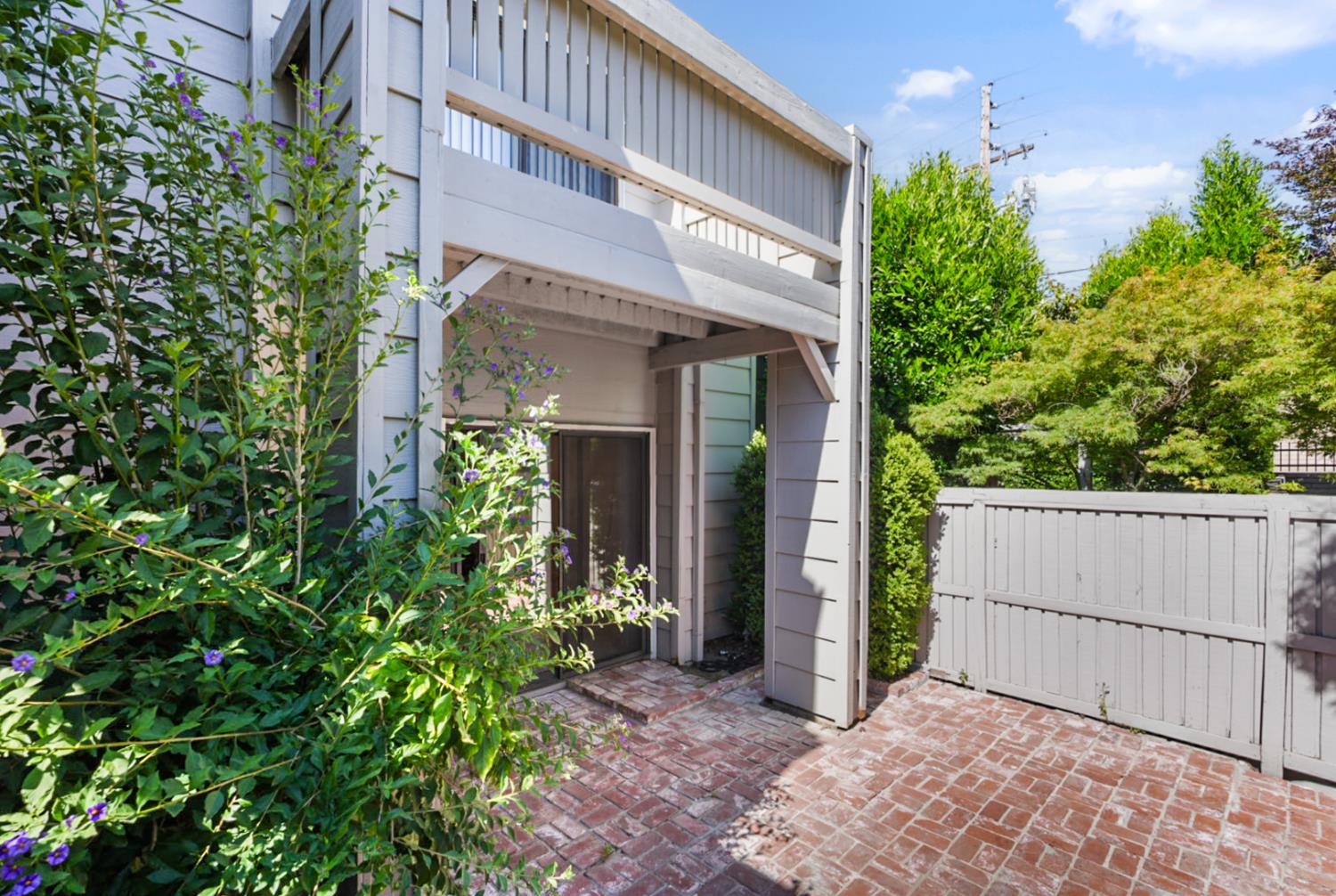Detail Gallery Image 15 of 28 For 230 W Rumble Rd #B,  Modesto,  CA 95350 - 2 Beds | 1/1 Baths