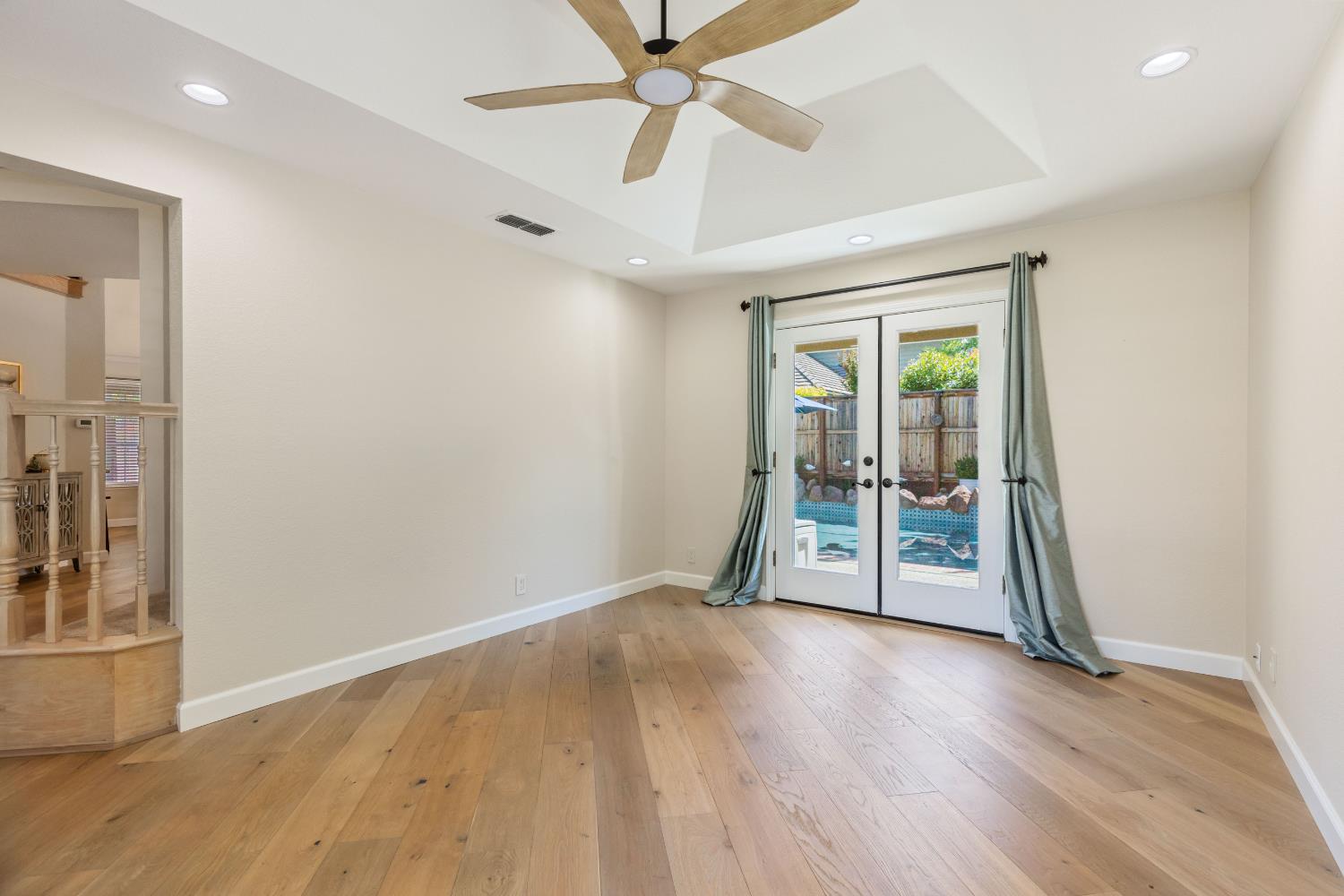 Detail Gallery Image 27 of 35 For 501 Bristol Ct, Roseville,  CA 95661 - 4 Beds | 3 Baths