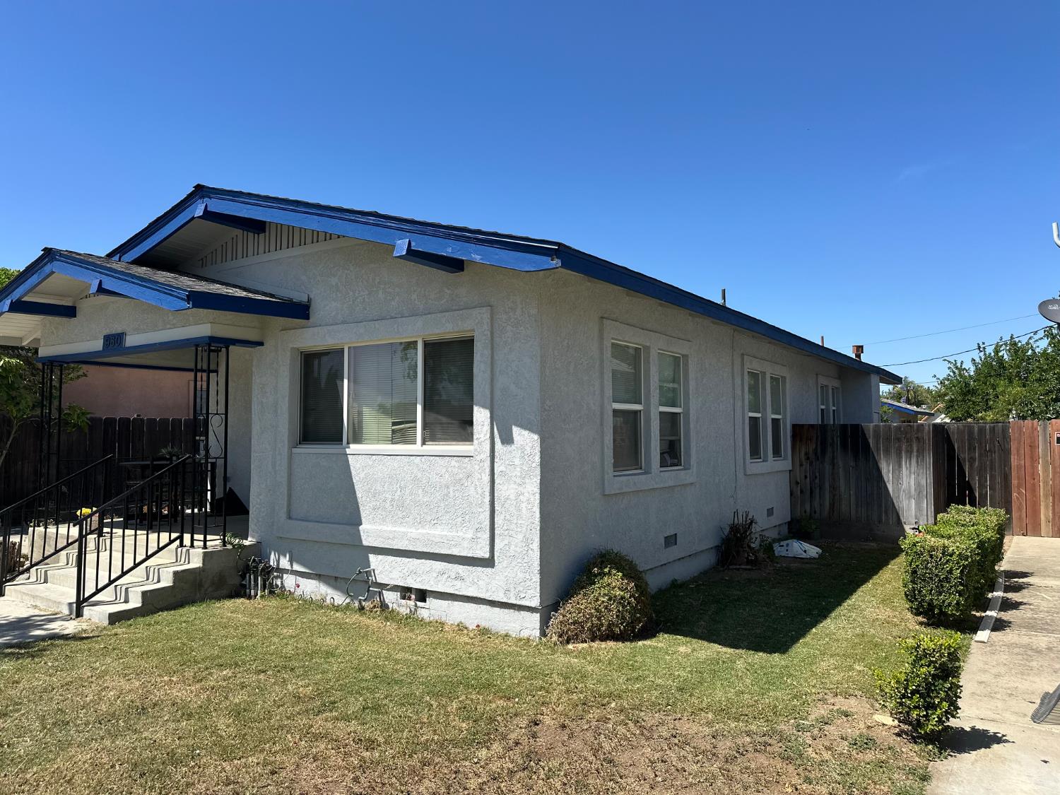 Detail Gallery Image 11 of 22 For 960 F St, Los Banos,  CA 93635 - 2 Beds | 1 Baths