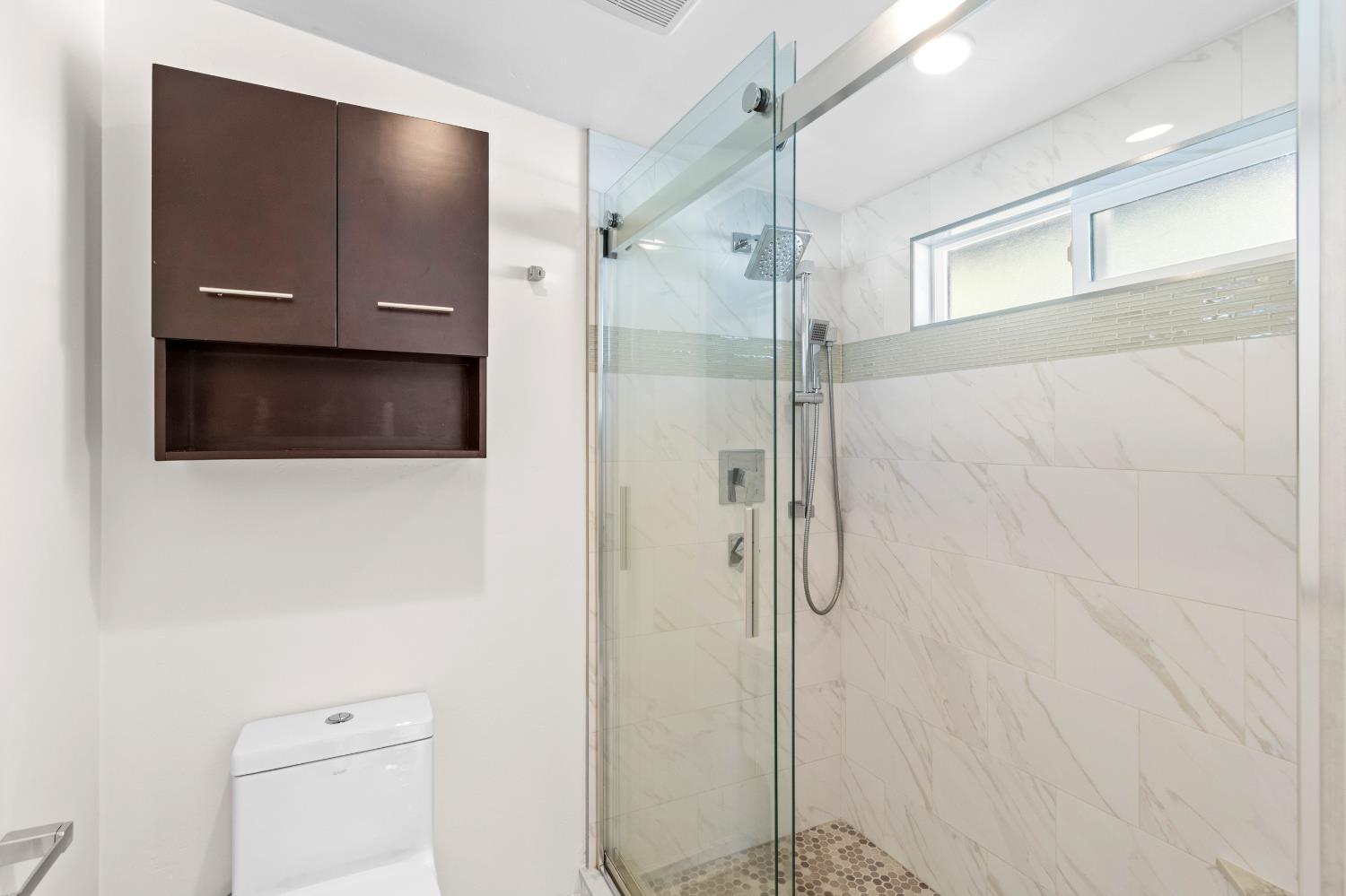 Detail Gallery Image 31 of 65 For 4937 Donovan Dr, Carmichael,  CA 95608 - 3 Beds | 2 Baths