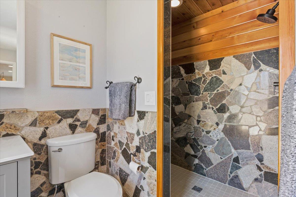 Detail Gallery Image 25 of 41 For 13409 Evergreen Dr, Nevada City,  CA 95959 - 3 Beds | 3 Baths