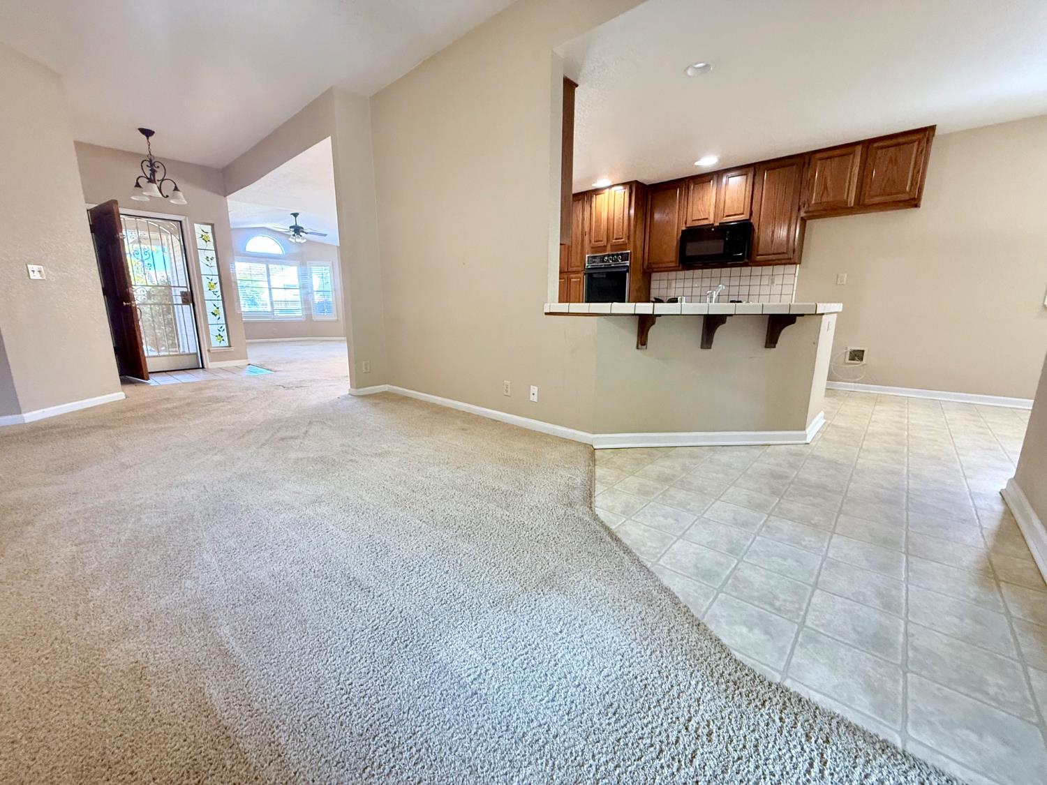Detail Gallery Image 15 of 46 For 5271 Barbados Cir, Stockton,  CA 95210 - 4 Beds | 2 Baths