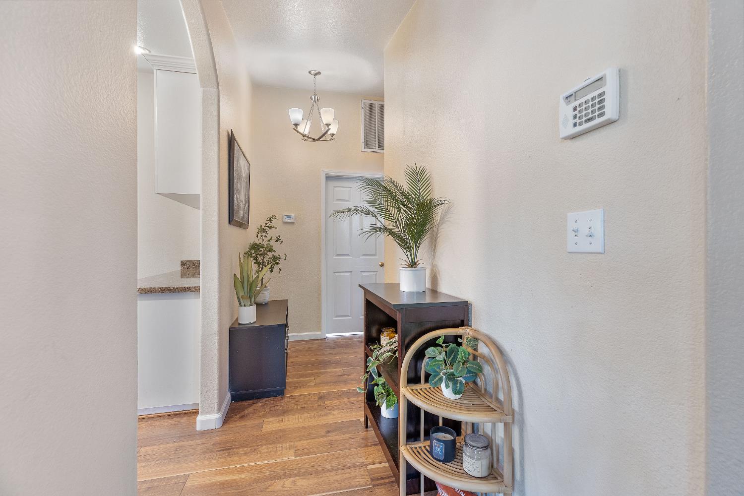 Detail Gallery Image 14 of 31 For 5001 Boyd Dr, Carmichael,  CA 95608 - 3 Beds | 2 Baths