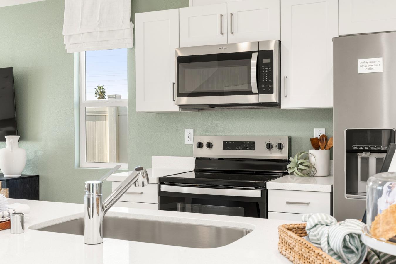 Detail Gallery Image 5 of 10 For 915 San Juan Rd, Sacramento,  CA 95834 - 3 Beds | 2 Baths