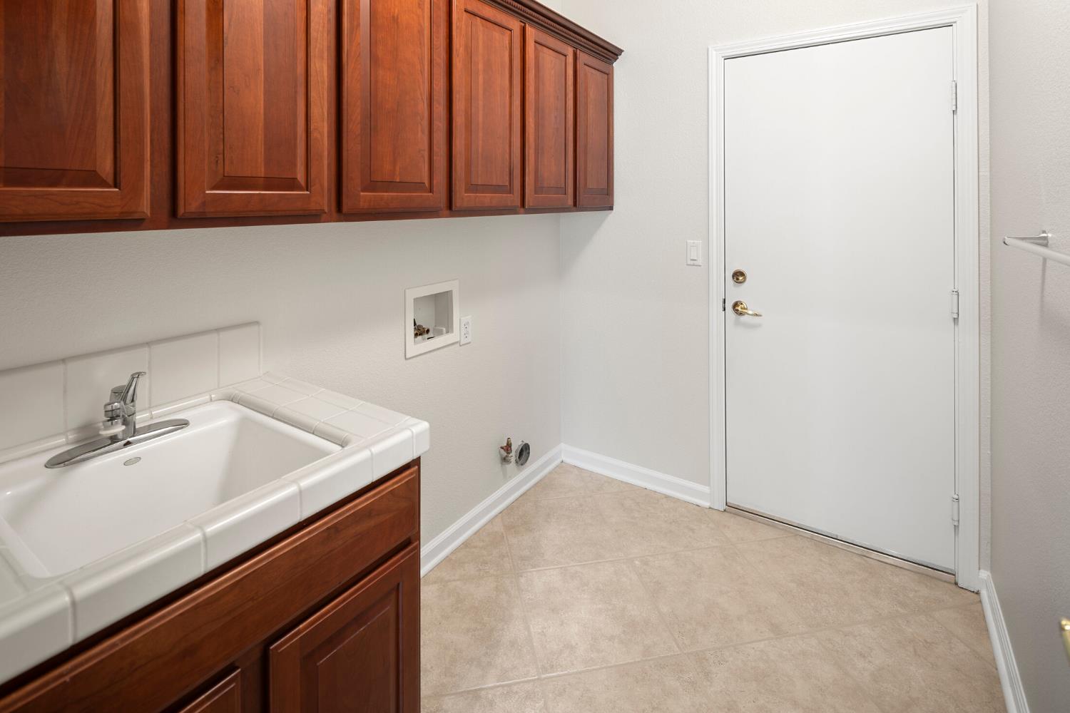 Detail Gallery Image 33 of 60 For 2160 Stone House Cir, Lincoln,  CA 95648 - 2 Beds | 2 Baths