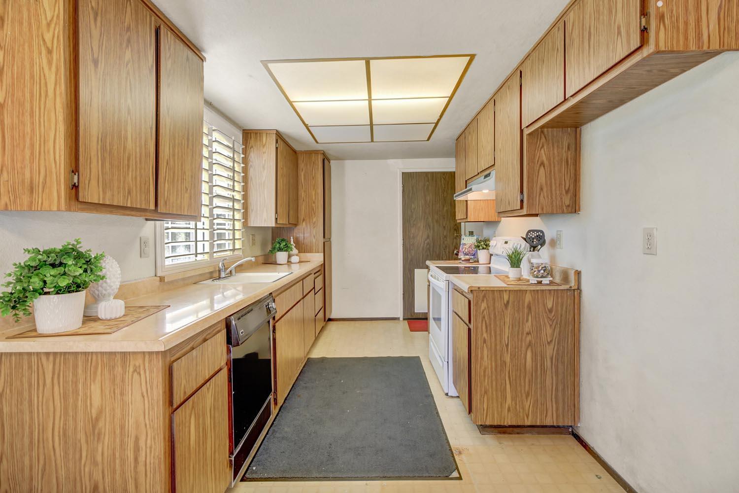 Detail Gallery Image 20 of 50 For 2767 Betty Way, West Sacramento,  CA 95691 - 3 Beds | 2 Baths