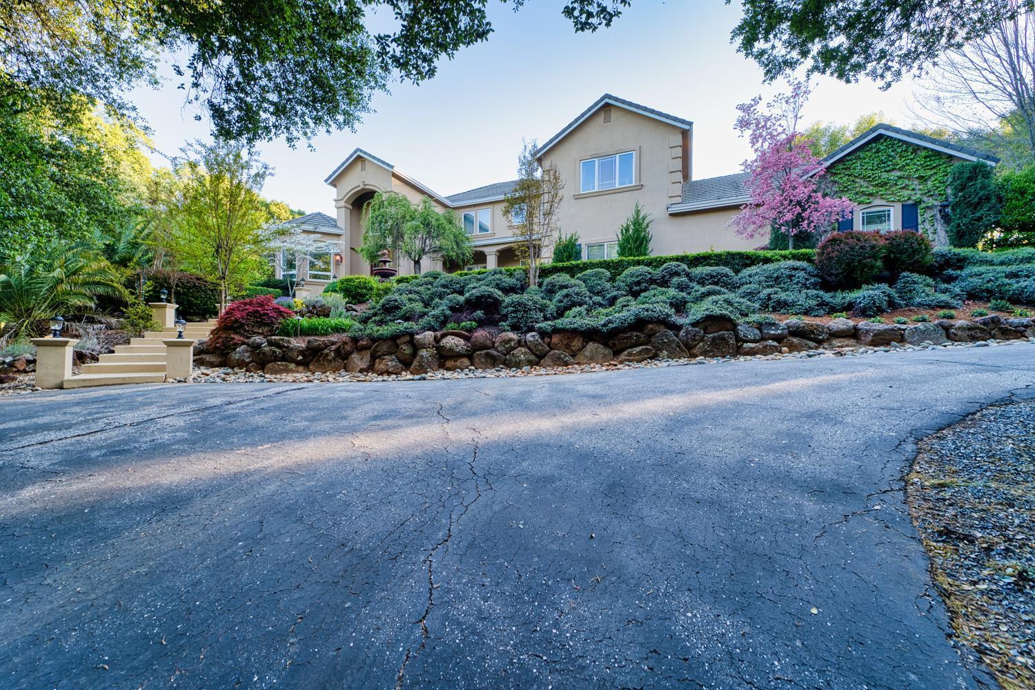 Detail Gallery Image 5 of 75 For 215 Oak Brook Ct, Auburn,  CA 95602 - 3 Beds | 2/1 Baths