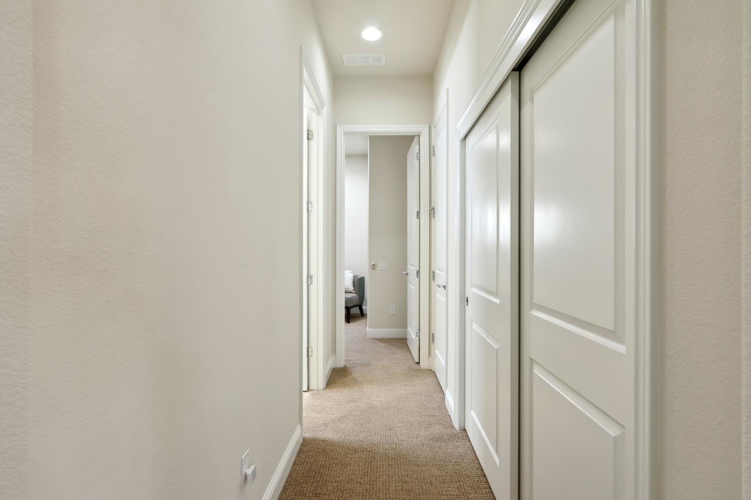Detail Gallery Image 18 of 43 For 2398 Langtree Dr, Roseville,  CA 95747 - 2 Beds | 2 Baths