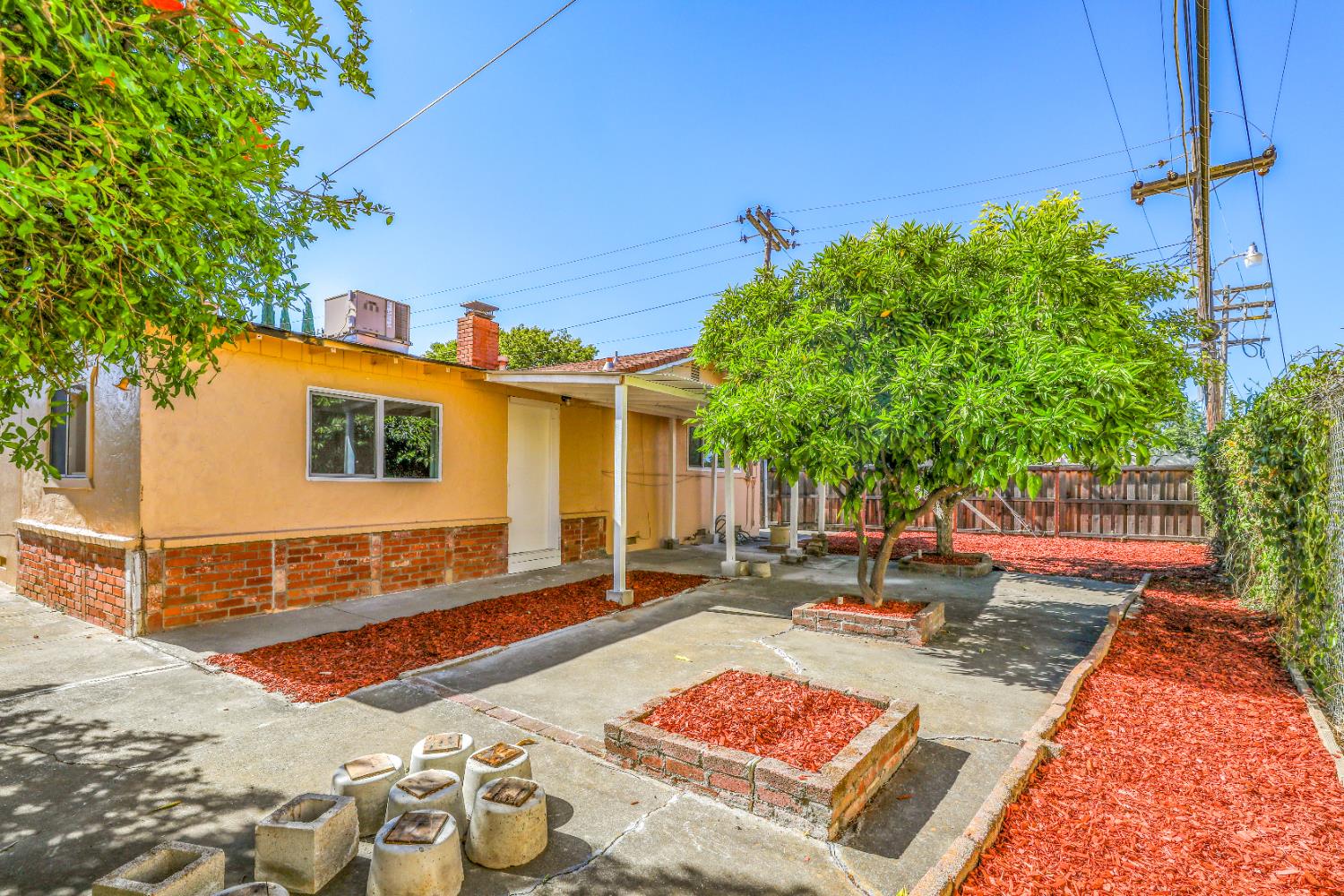 Detail Gallery Image 29 of 40 For 5705 Rickey Drive, Sacramento,  CA 95822 - 3 Beds | 2 Baths