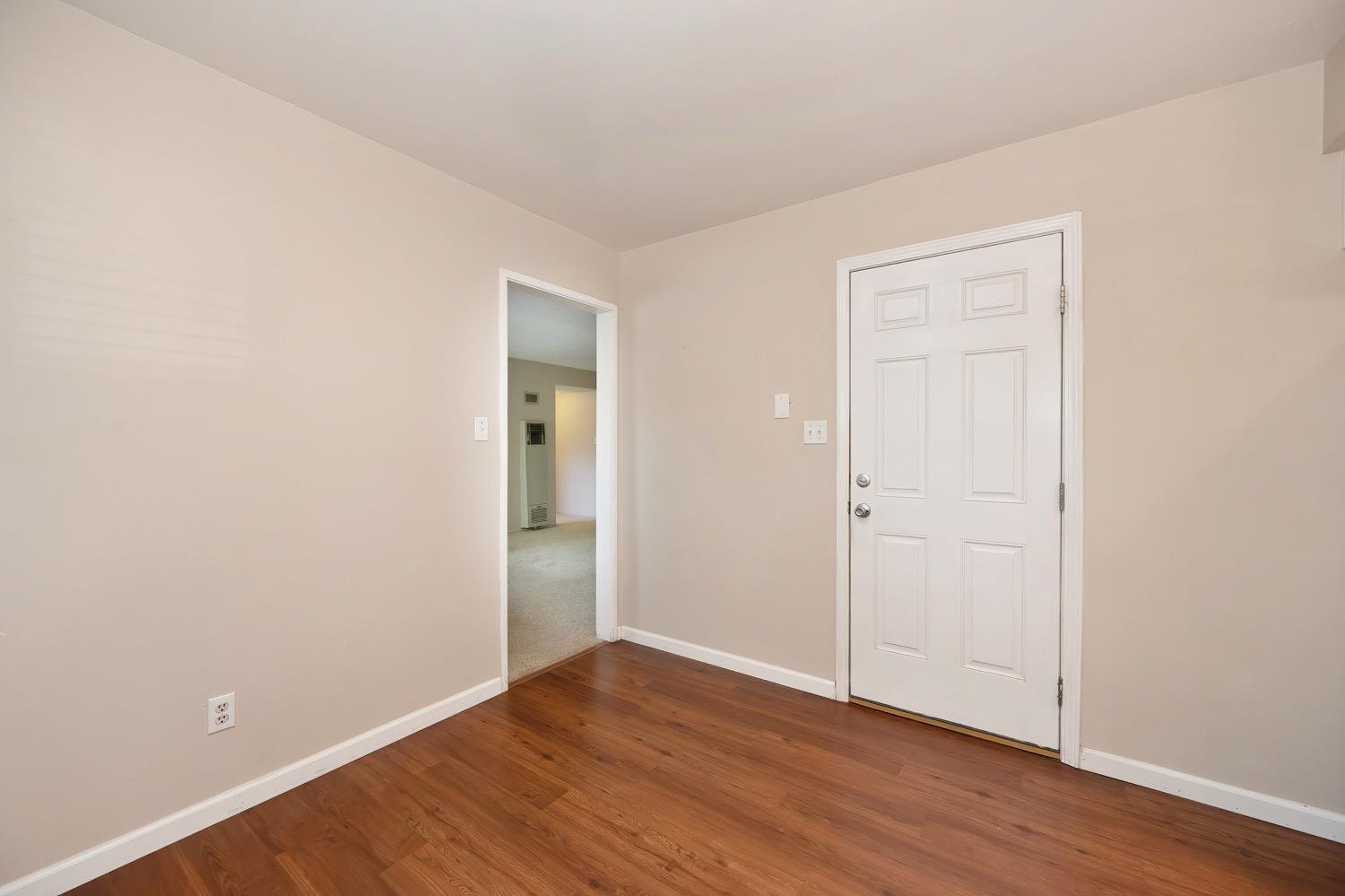 Detail Gallery Image 14 of 66 For 1424 Topaz Way, Sacramento,  CA 95864 - – Beds | – Baths