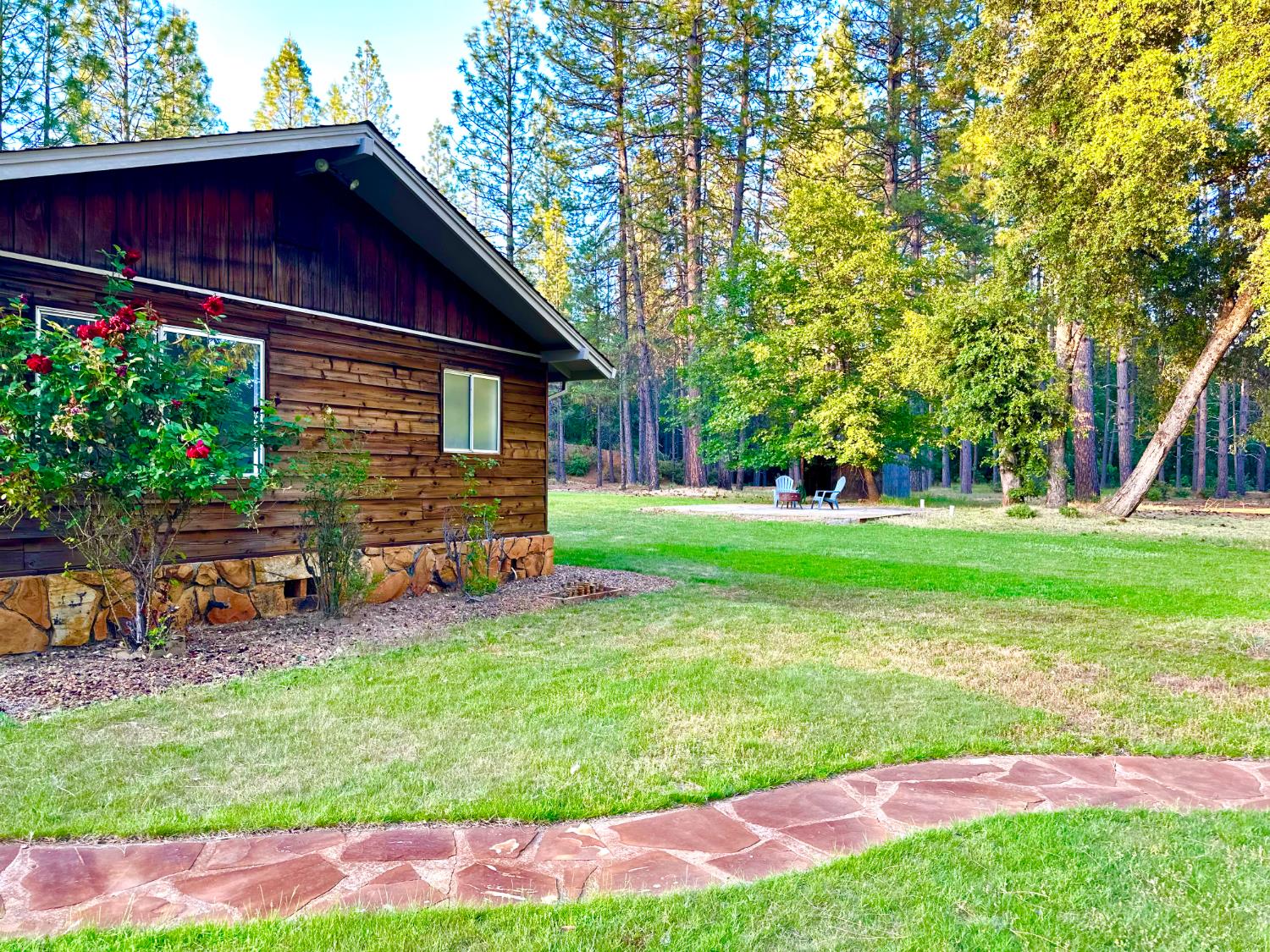 Detail Gallery Image 35 of 41 For 1997 Independence Cemetery Rd, Rail Road Flat,  CA 95257 - 3 Beds | 2 Baths