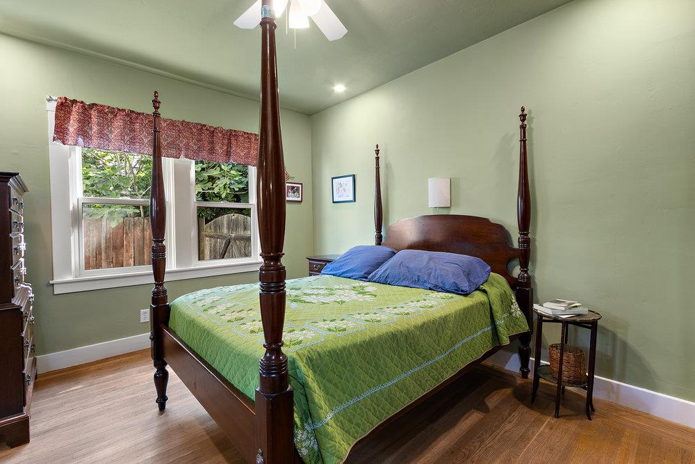 Detail Gallery Image 17 of 35 For 2709 23rd St, Sacramento,  CA 95818 - 2 Beds | 1 Baths