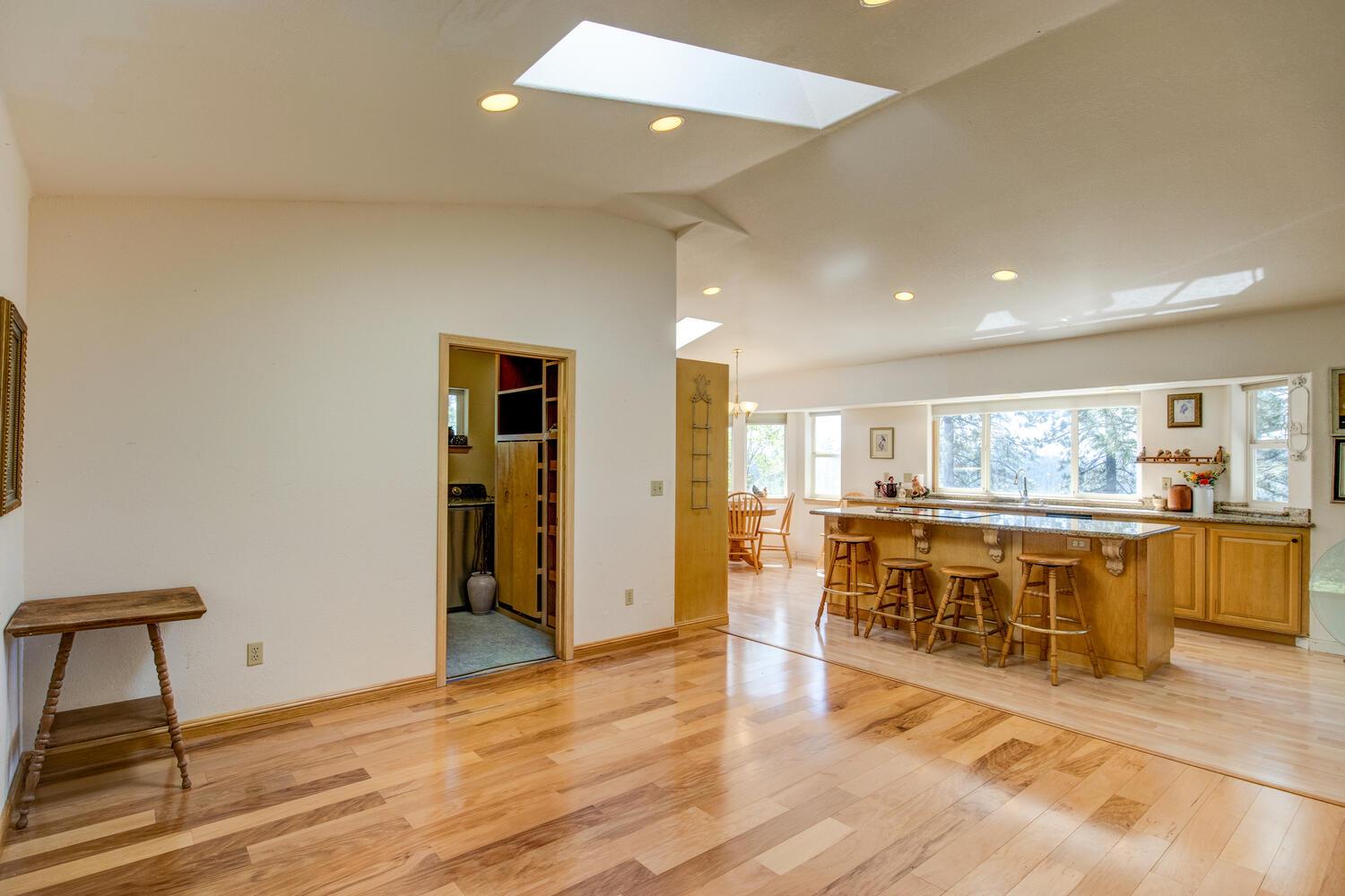 Detail Gallery Image 23 of 58 For 3340 Menominee, Arnold,  CA 95223 - 3 Beds | 2/1 Baths