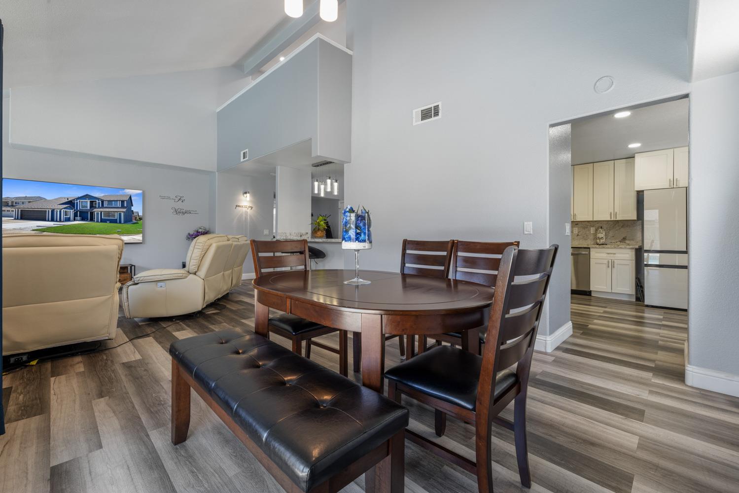 Detail Gallery Image 22 of 44 For 1184 Wood Duck Ct, Manteca,  CA 95337 - 4 Beds | 3 Baths