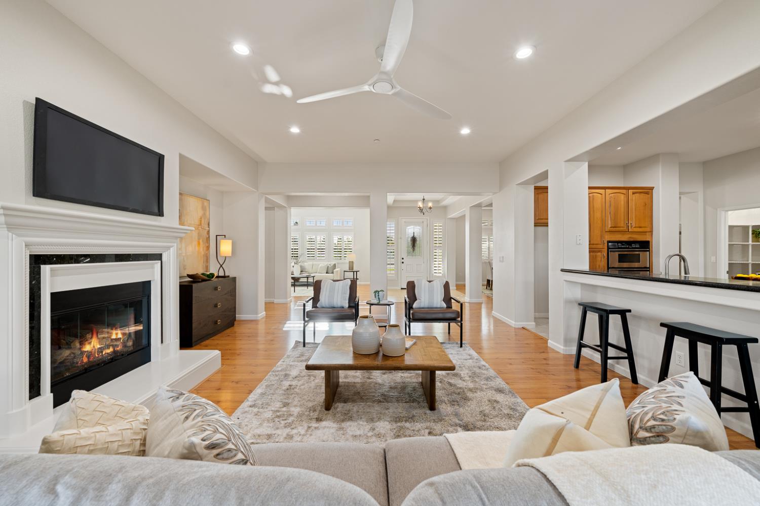 Detail Gallery Image 19 of 90 For 9461 Crossrail Dr, Wilton,  CA 95693 - 5 Beds | 3 Baths