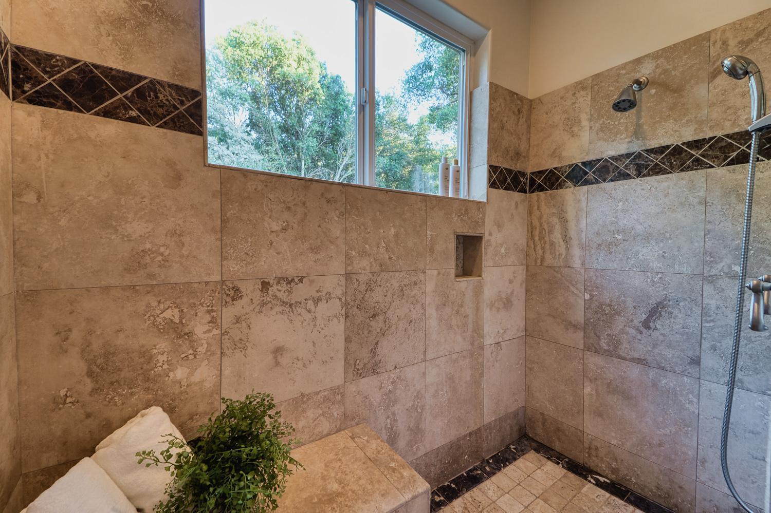 Detail Gallery Image 46 of 75 For 215 Oak Brook Ct, Auburn,  CA 95602 - 3 Beds | 2/1 Baths