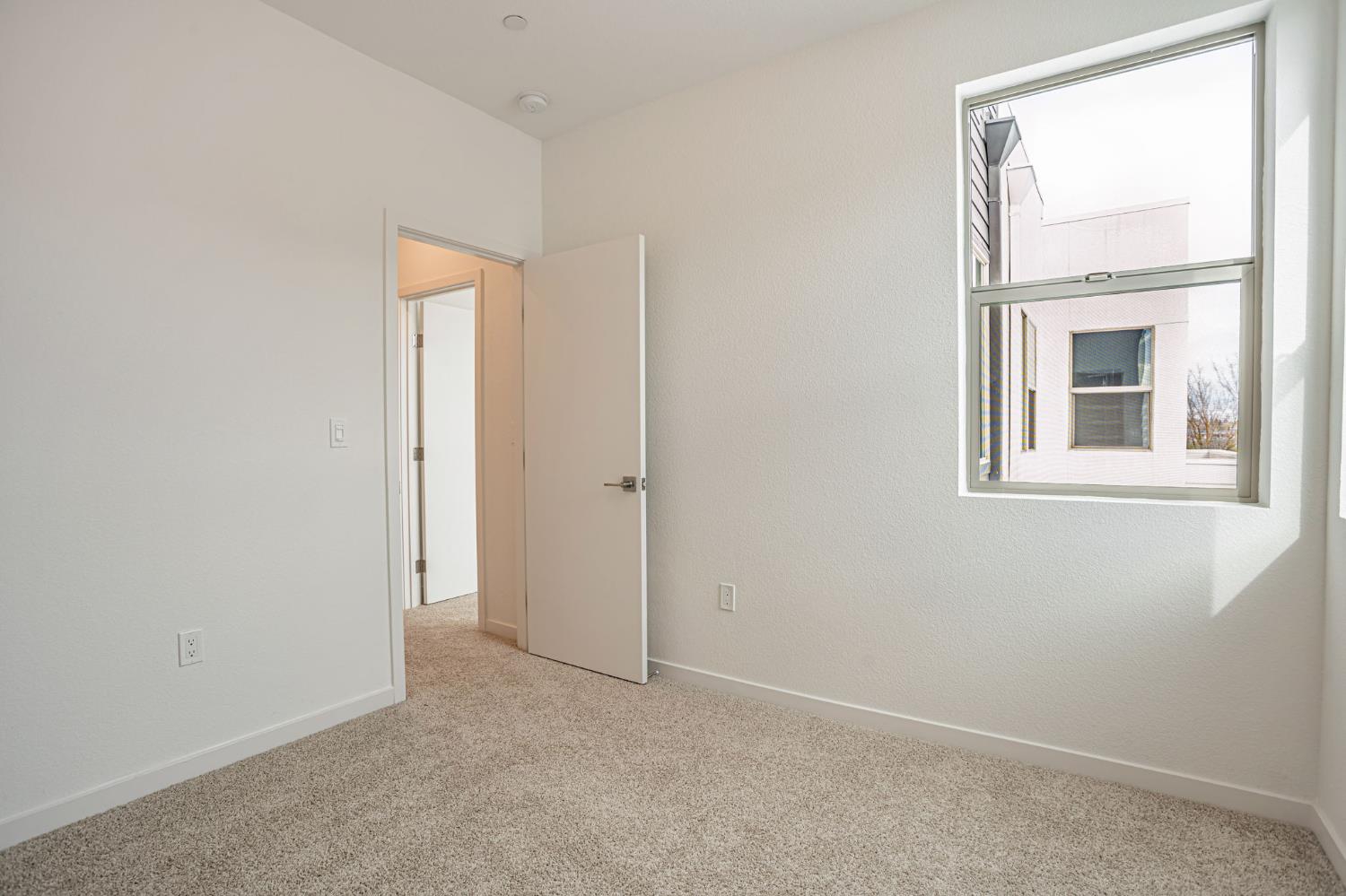 Detail Gallery Image 23 of 42 For 6093 Bridgecross Dr, Sacramento,  CA 95835 - 3 Beds | 2/1 Baths
