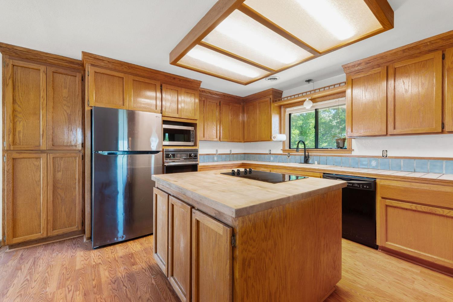 Detail Gallery Image 23 of 39 For 17905 Burke Dr, Plymouth,  CA 95669 - 3 Beds | 2 Baths