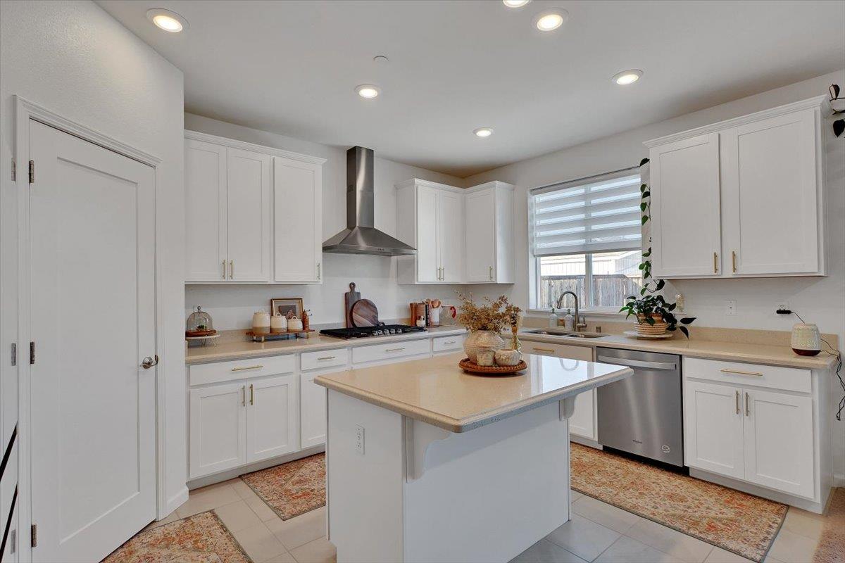 Detail Gallery Image 25 of 77 For 5130 Castleton Way, Roseville,  CA 95747 - 4 Beds | 3 Baths