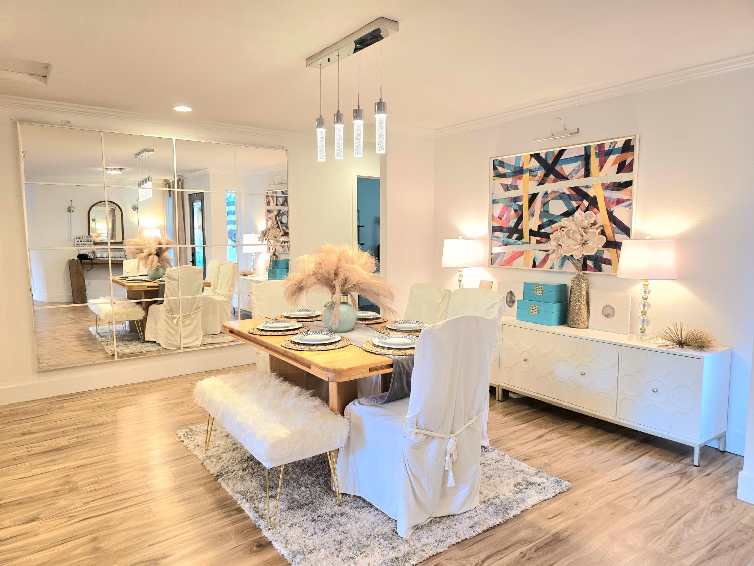 Detail Gallery Image 4 of 21 For 8174 Joe Rodgers Rd, Granite Bay,  CA 95746 - 3 Beds | 2/1 Baths