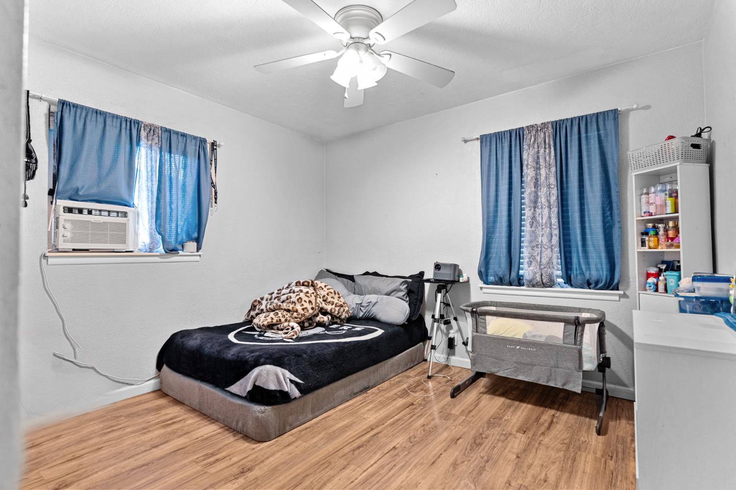 Detail Gallery Image 12 of 27 For 4776 E Lowe Ave, Fresno,  CA 93702 - 3 Beds | 1 Baths